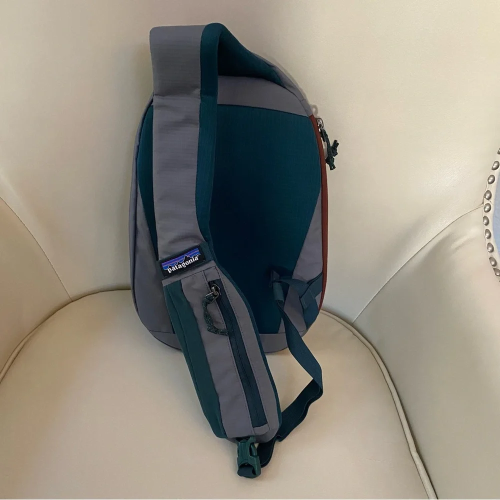 New Patagonia Atom sling backpack 🎒 size 8L - authentic - Picture 4 of 7